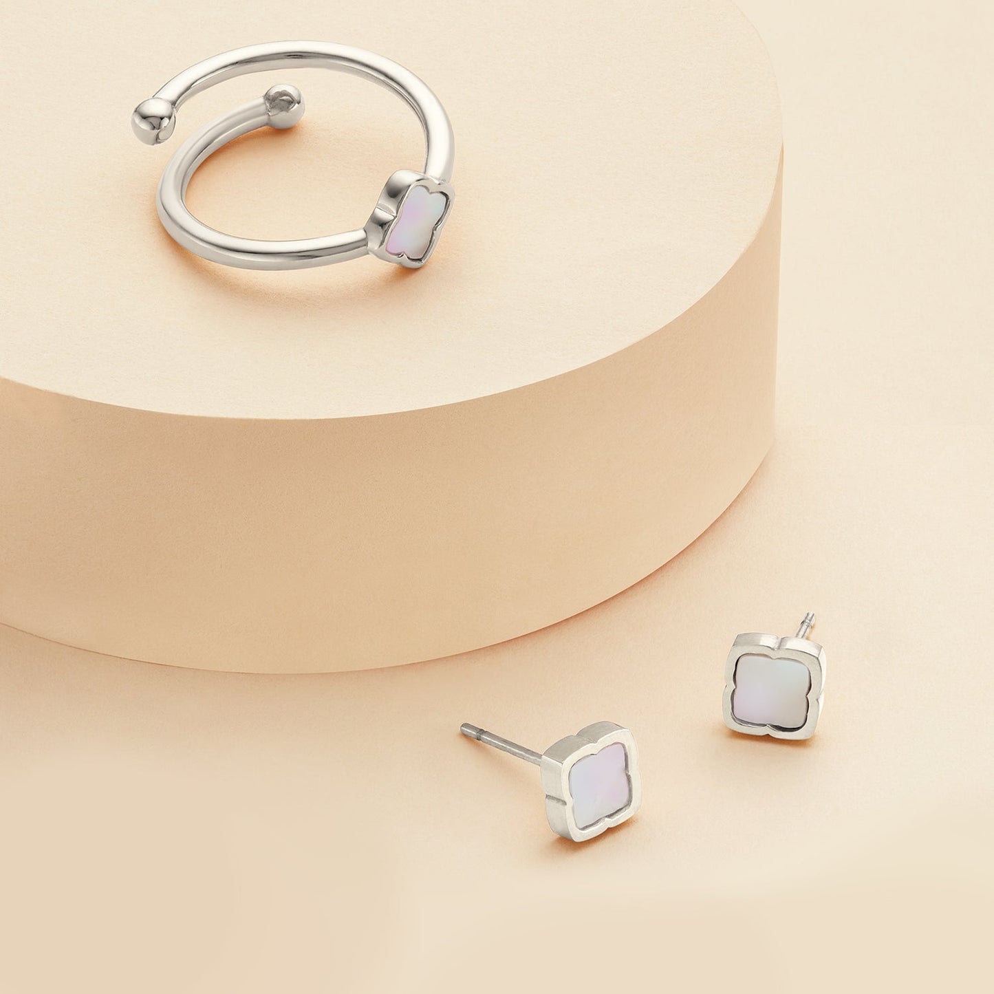 Mini Pearl Clover Ring & Earrings Set (Silver)