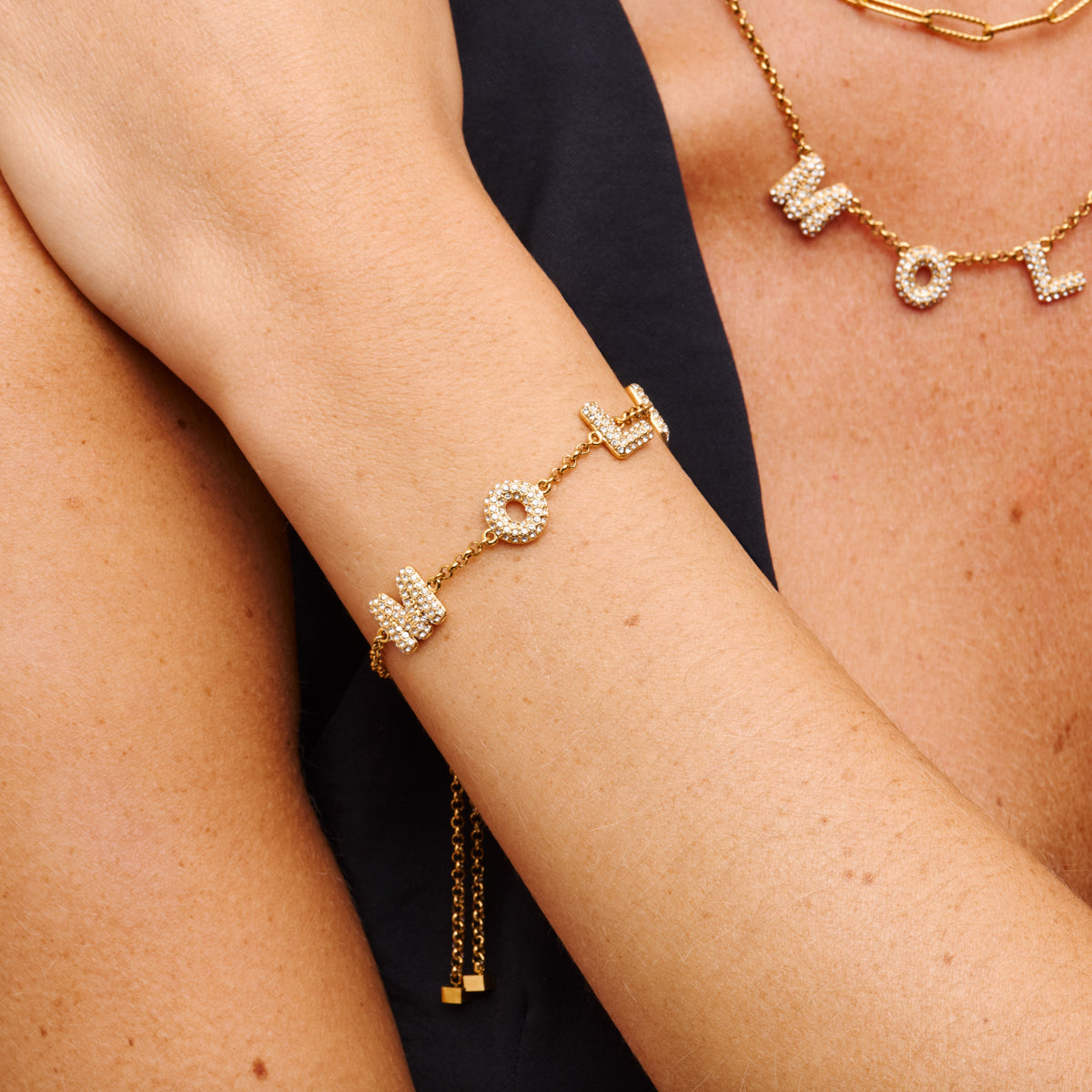 Spotlight Pave Bubble Name Bracelet (Gold)