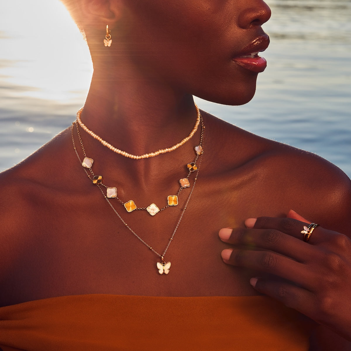 Pearl Butterfly Necklace (Gold)