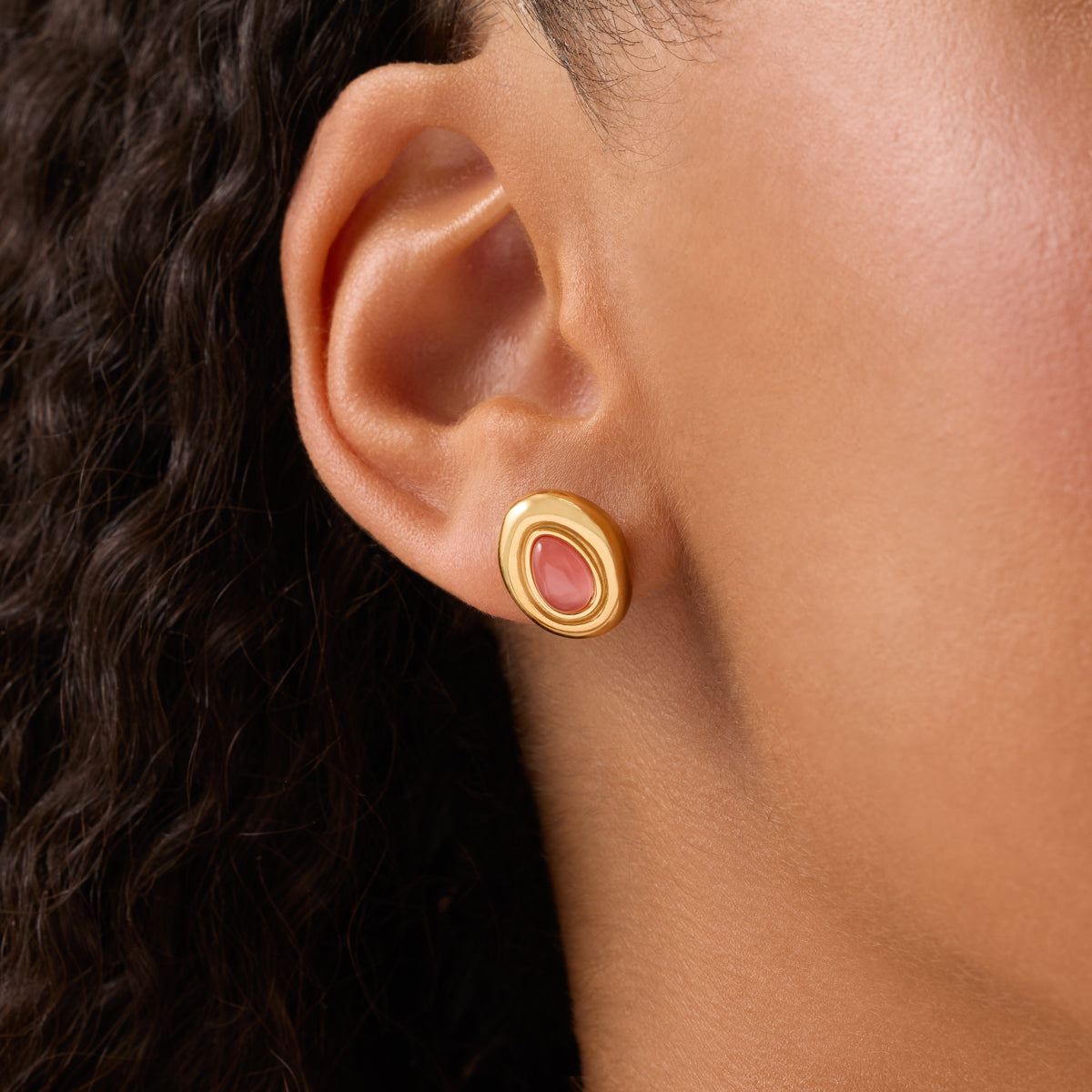 Pink Quartz Molten Stud Earrings (Gold)