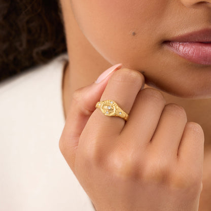 Evil Eye Signet Ring (Gold)