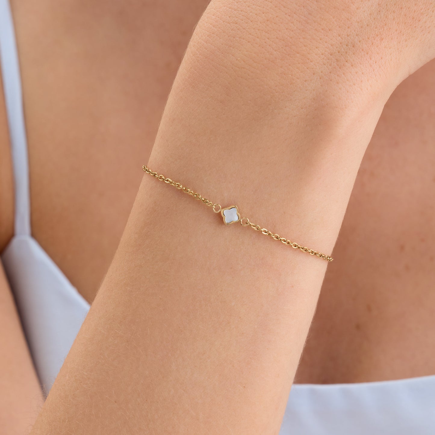 Made Mine Single Charm Bracelet (Gold)