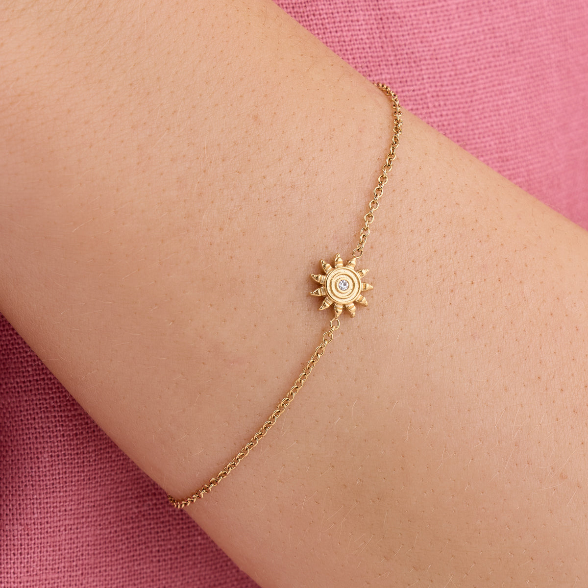 Made Mine Sun Bracelet (Gold)