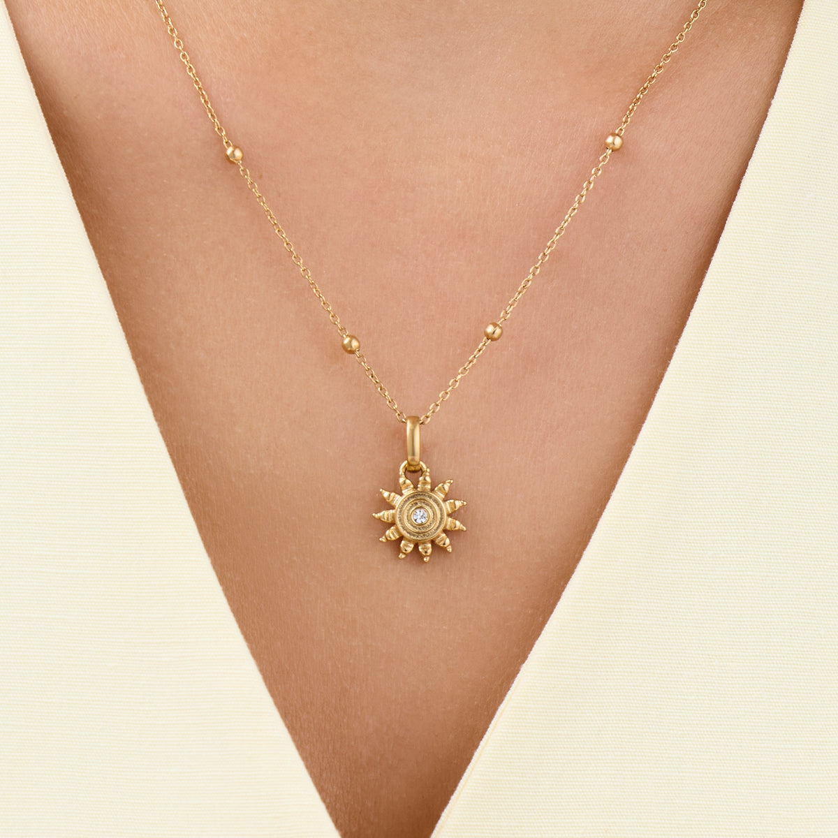 Ocean Charms Sun Necklace (Gold)