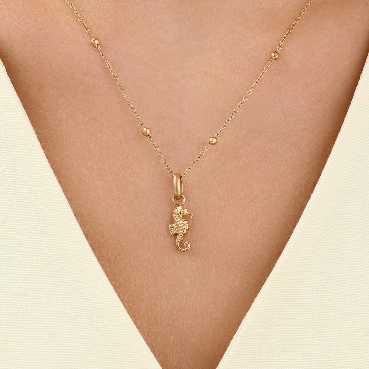 Ocean Charms Seahorse Necklace (Gold)