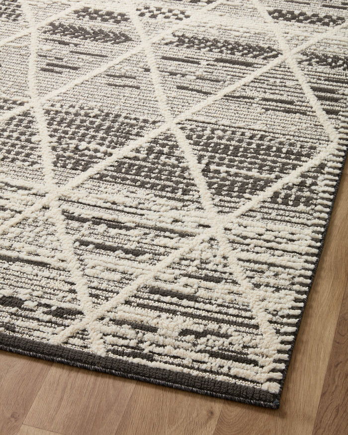 The Rug Corner Loloi II Fabian Charcoal / Ivory
