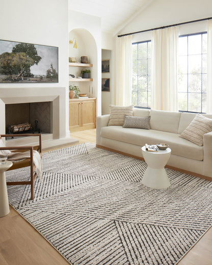 The Rug Corner Loloi II Fabian Charcoal / Ivory