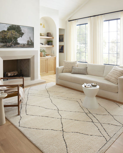 The Rug Corner Loloi II Fabian Ivory / Charcoal