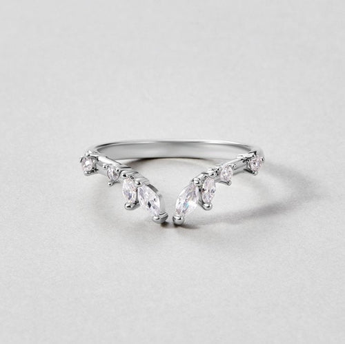 Lily Crystal Silver Vine Ring