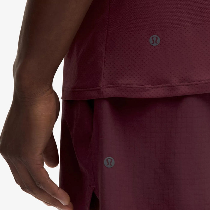 Men's Fast and Free Short-Sleeve Shirt *Perforated Stripe