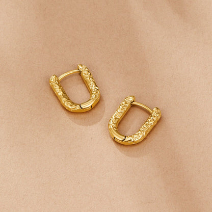 Olivia Classic Hoop Earrings