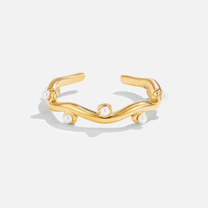 Wavey Pearl 18K Gold Ring