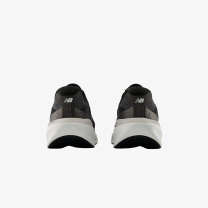 Women's 860v15