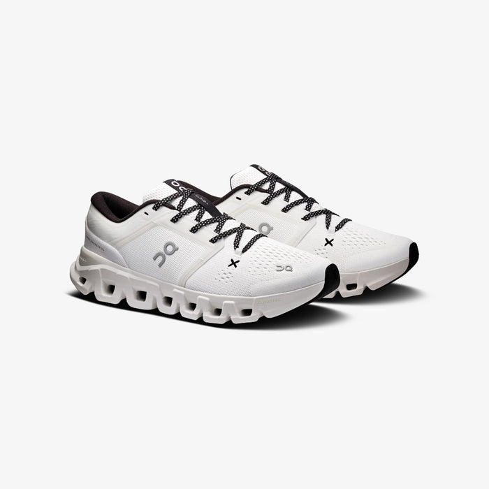 Women's Cloud X 5