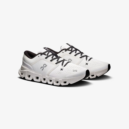Women's Cloud X 5